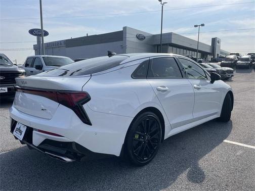 2025 Kia K5 GT
