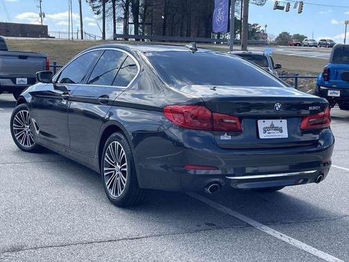 2020 BMW 530 i