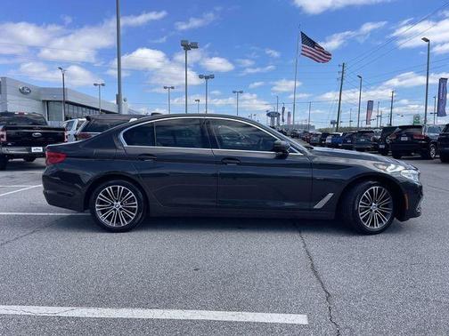2020 BMW 530 i