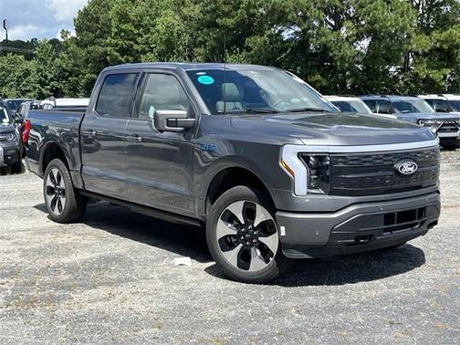 2025 Ford F-150 Lightning Platinum