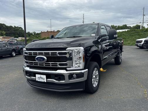 Black 2026 Ford F-250 XLT