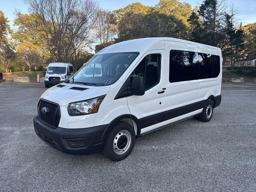 2025 Ford Transit-350 XLT 148 WB Medium Roof Passenger
