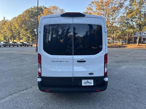 2025 Ford Transit-350 XLT 148 WB Medium Roof Passenger