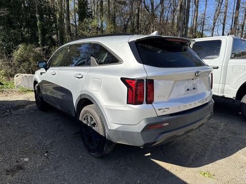 2021 Kia Sorento S