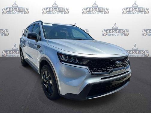 Sparkling Silver 2021 Kia Sorento S