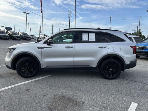 Sparkling Silver 2021 Kia Sorento S