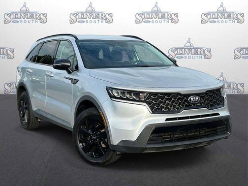 Sparkling Silver 2021 Kia Sorento S