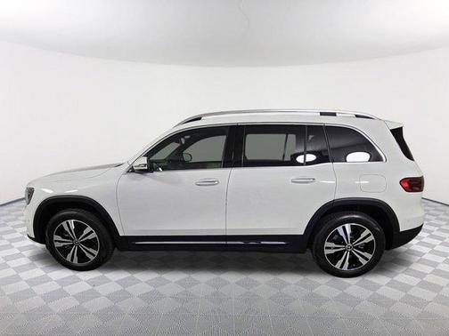 2025 Mercedes-Benz GLB 250 4MATIC