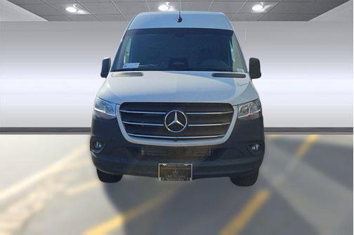 2025 Mercedes-Benz Sprinter 2500 Standard Roof