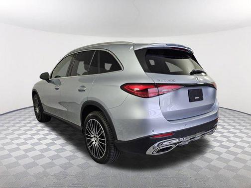 2025 Mercedes-Benz GLC 300 Base