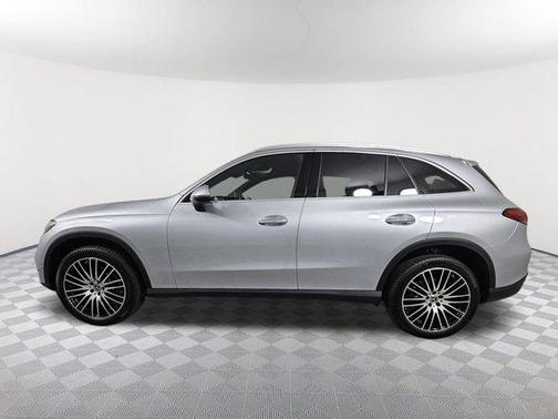 2025 Mercedes-Benz GLC 300 Base