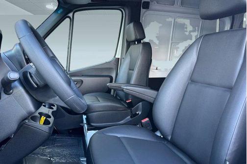 2025 Mercedes-Benz Sprinter 2500 High Roof