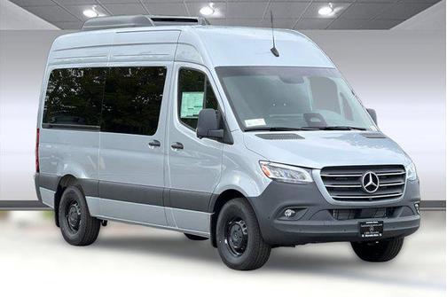 2025 Mercedes-Benz Sprinter 2500 Standard Roof