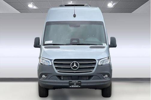 2025 Mercedes-Benz Sprinter 2500 Standard Roof