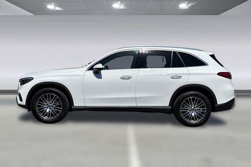 Polar White 2026 Mercedes-Benz GLC 300 4MATIC