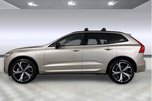 2025 Volvo XC60 Plug-In Hybrid T8 Ultra