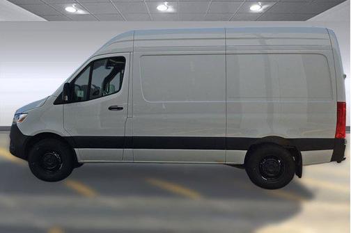 2025 Mercedes-Benz Sprinter 2500 Standard Roof