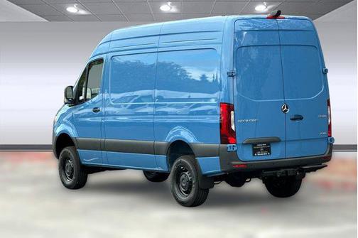 2025 Mercedes-Benz Sprinter 2500 Standard Roof