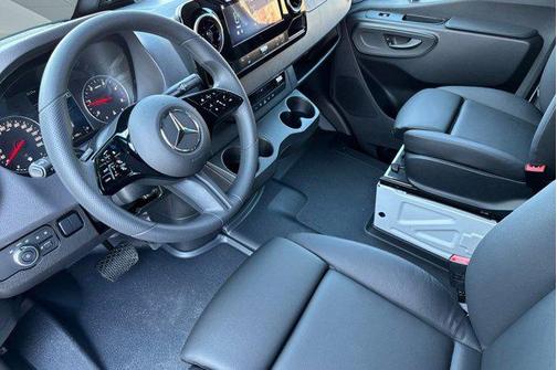 2026 Mercedes-Benz Sprinter 2500 High Roof