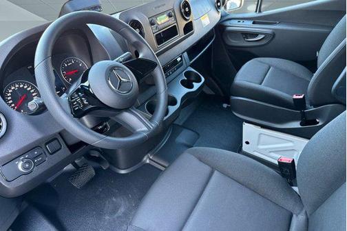2026 Mercedes-Benz Sprinter 2500 Standard Roof