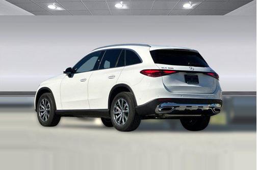 Polar White 2026 Mercedes-Benz GLC 300 4MATIC