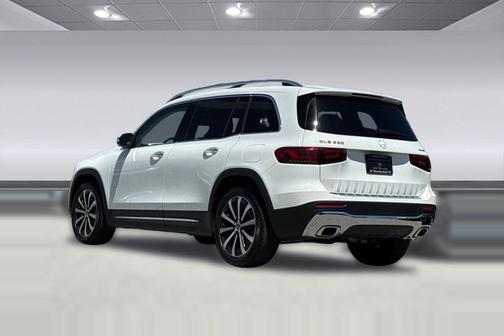 Polar White 2023 Mercedes-Benz GLB 250 4MATIC