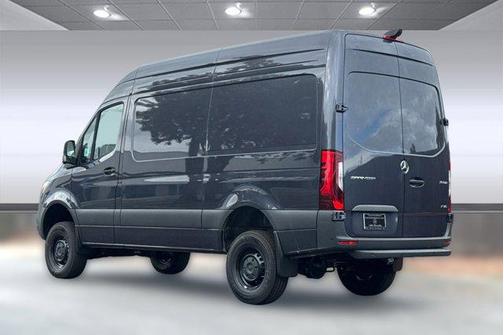 2025 Mercedes-Benz Sprinter 2500 Standard Roof