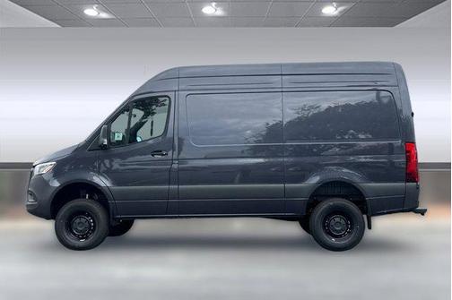 2025 Mercedes-Benz Sprinter 2500 Standard Roof
