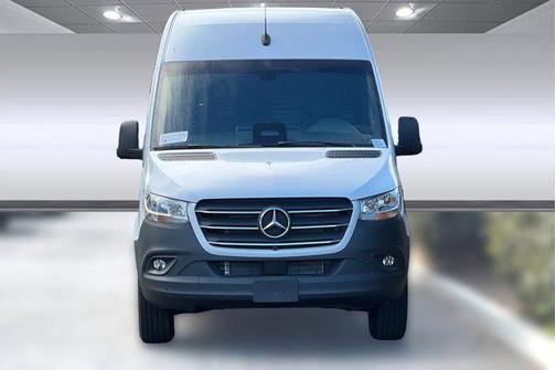 2025 Mercedes-Benz Sprinter 2500 High Roof