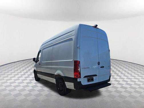 2025 Mercedes-Benz Sprinter 2500 Standard Roof