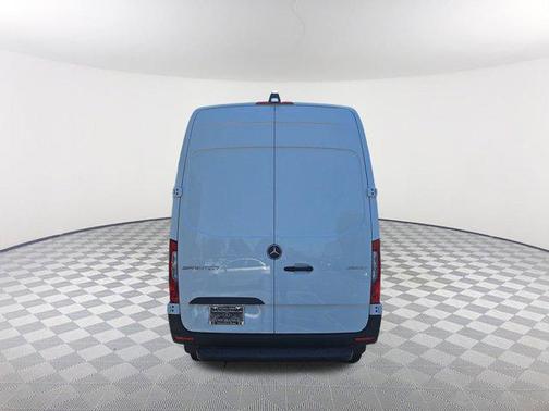 2025 Mercedes-Benz Sprinter 2500 Standard Roof
