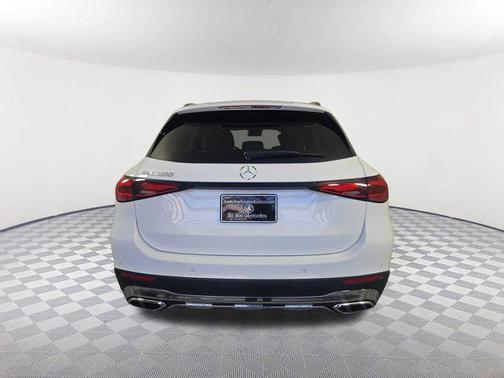 2025 Mercedes-Benz GLC 300 Base