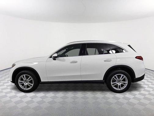 2025 Mercedes-Benz GLC 300 Base