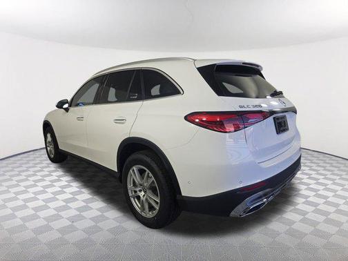 2025 Mercedes-Benz GLC 300 Base