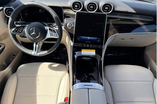 Polar White 2026 Mercedes-Benz GLC 300 Base
