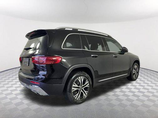 2025 Mercedes-Benz GLB 250 4MATIC