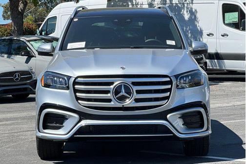 2025 Mercedes-Benz GLS 450 4MATIC