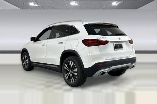2025 Mercedes-Benz GLA 250 4MATIC