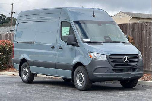 2025 Mercedes-Benz Sprinter 2500 Standard Roof