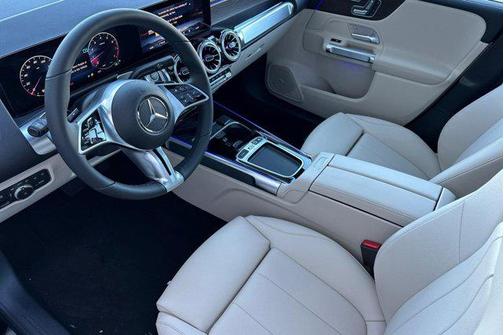 Night Black 2026 Mercedes-Benz GLB 250 Base