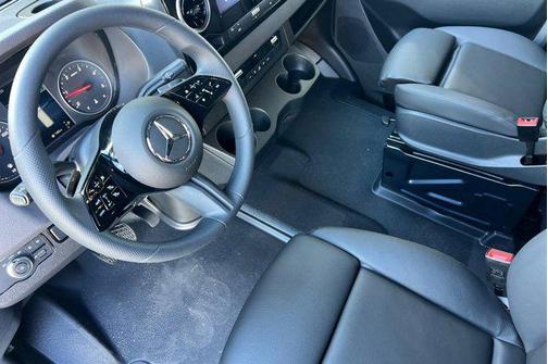 2026 Mercedes-Benz Sprinter 2500 Standard Roof