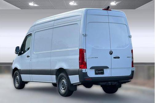 2025 Mercedes-Benz Sprinter 2500 Standard Roof