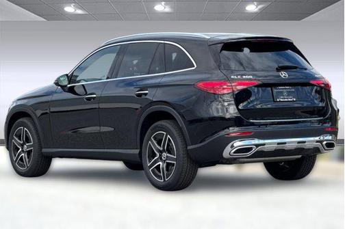 2026 Mercedes-Benz GLC 300 4MATIC