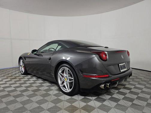 2015 Ferrari California T