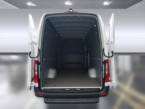 2025 Mercedes-Benz Sprinter 2500 High Roof