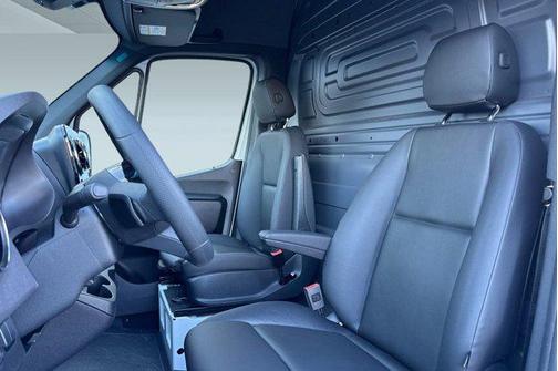 2026 Mercedes-Benz Sprinter 2500 High Roof