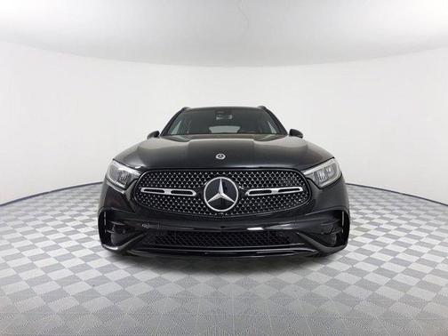 2025 Mercedes-Benz GLC 350e Base