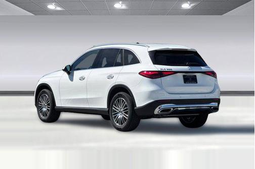Polar White 2026 Mercedes-Benz GLC 300 Base