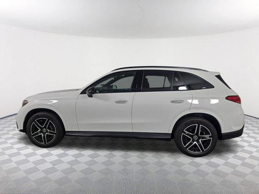 2025 Mercedes-Benz GLC 300 Base