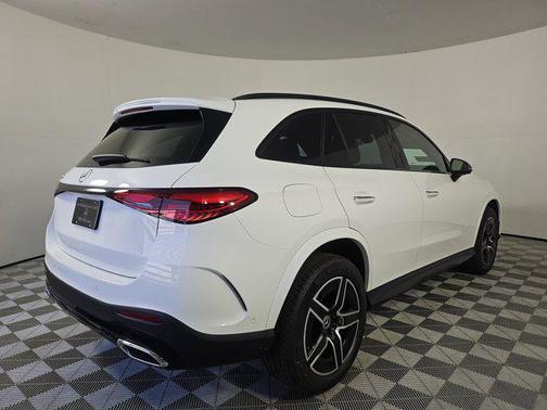 2025 Mercedes-Benz GLC 300 Base